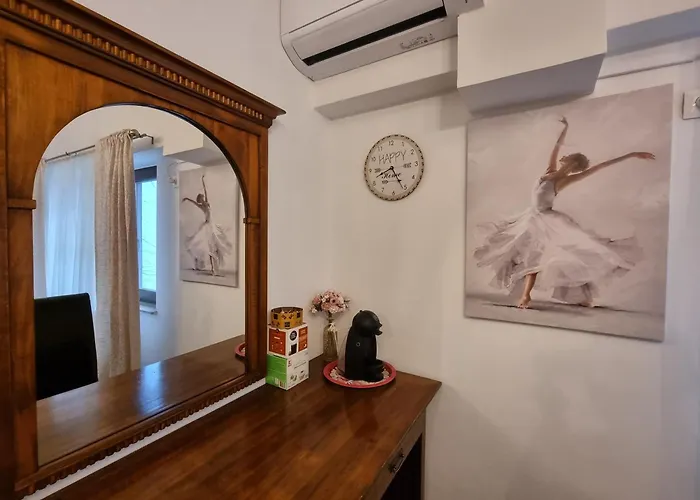 27 @ Arc De Triomphe Βουκουρέστι