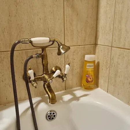 27 @ Arc De Triomphe Appartement